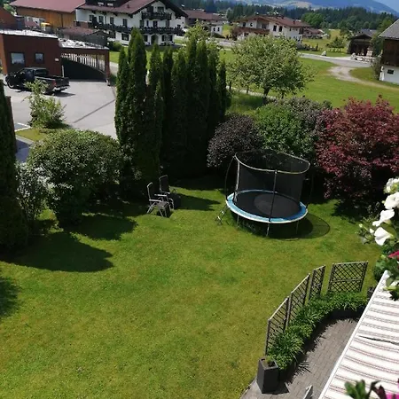 Oberhauser Apartment *